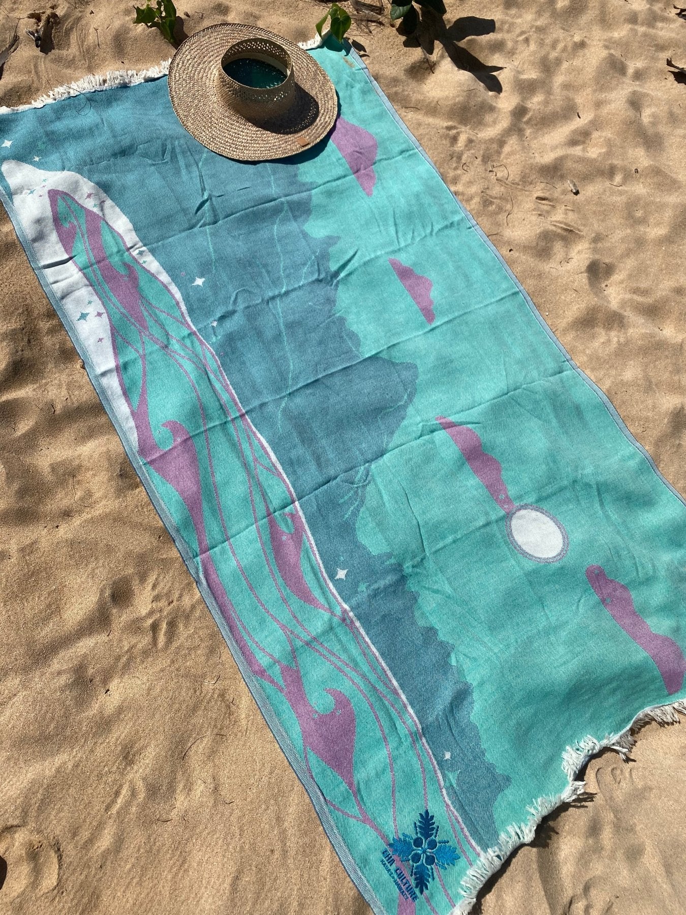 Makana Luxurious Hawaiian Beach Towel - Triniskies