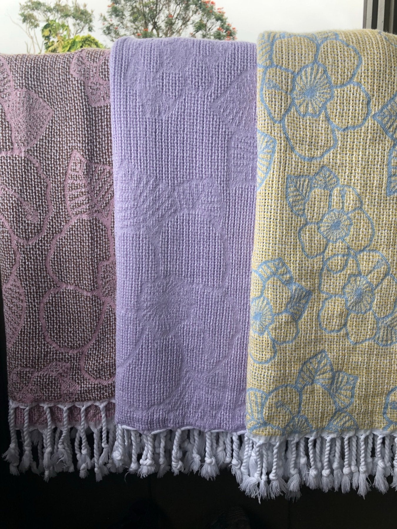 Pure Hibiscus Luxe Hawaiian Beach Towel - Triniskies