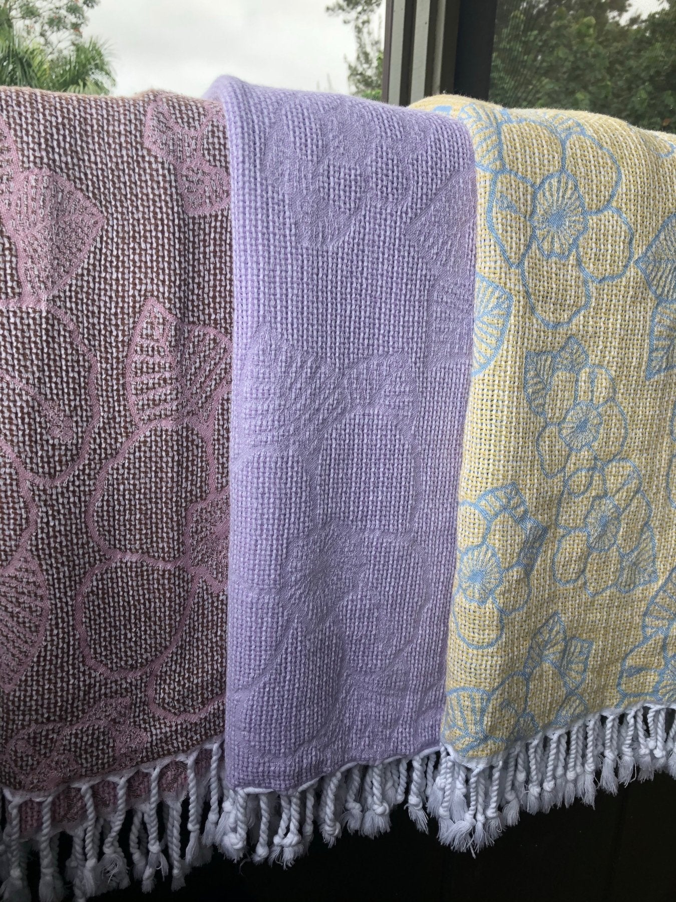 Pure Hibiscus Luxe Hawaiian Beach Towel - Triniskies